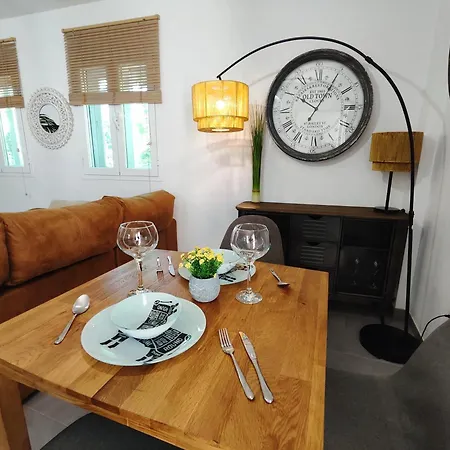 Chill And Apartment